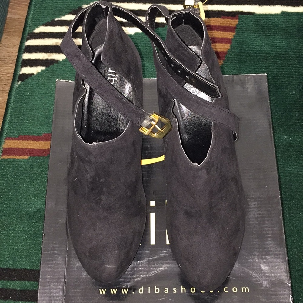 **REDUCED**Suede High Heeled Bootie